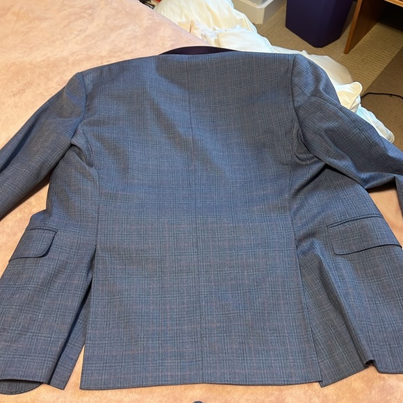 Full suit - Picture 4 of 6